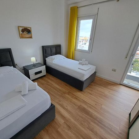 Pazari Luxury Central Apartment Tirana Exterior foto