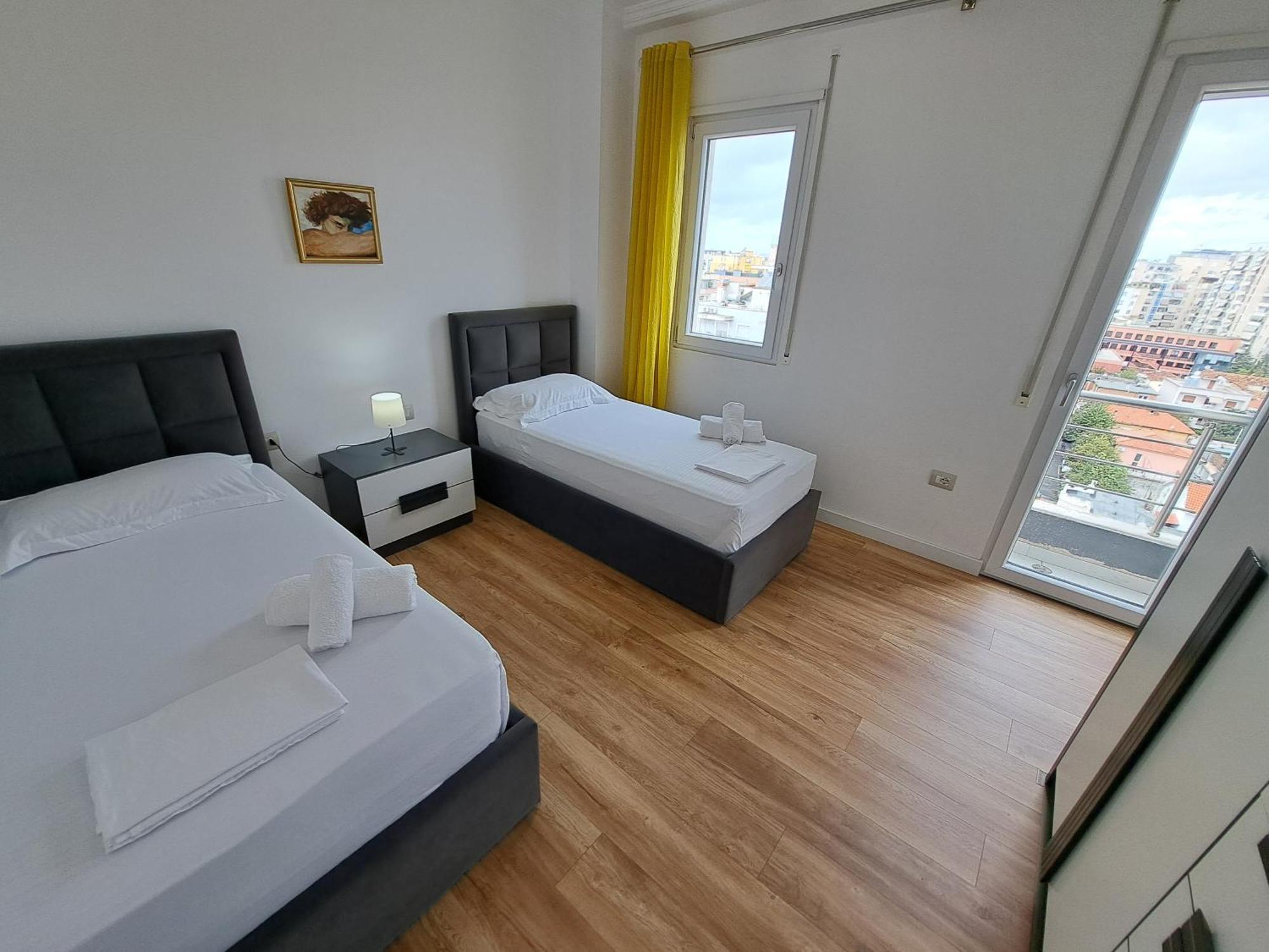 Pazari Luxury Central Apartment Tirana Exterior foto